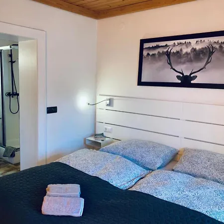 Lilly Chalet- With Private Sauna, Close To Lifts شقة