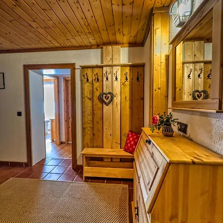 Lilly Chalet- With Private Sauna, Close To Lifts * Bad Kleinkirchheim