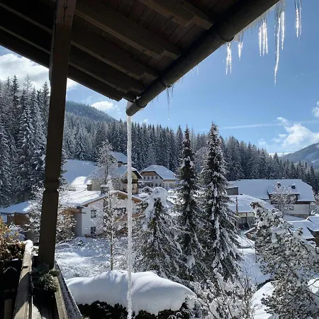 Apartmán Lilly Chalet- With Private Sauna, Close To Lifts *