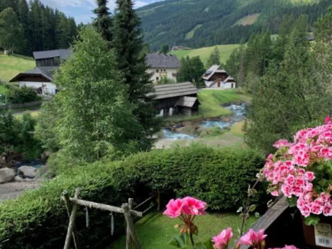 Lilly Chalet- With Private Sauna, Close To Lifts Appartamento Bad Kleinkirchheim