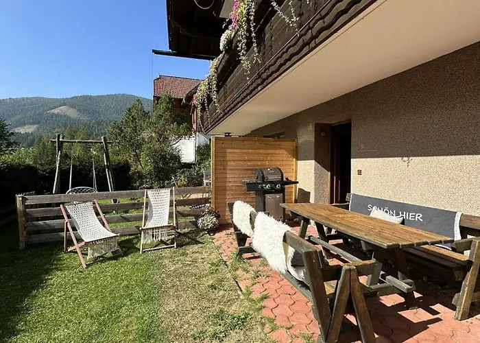 Lilly Chalet- With Private Sauna, Close To Lifts Appartamento
